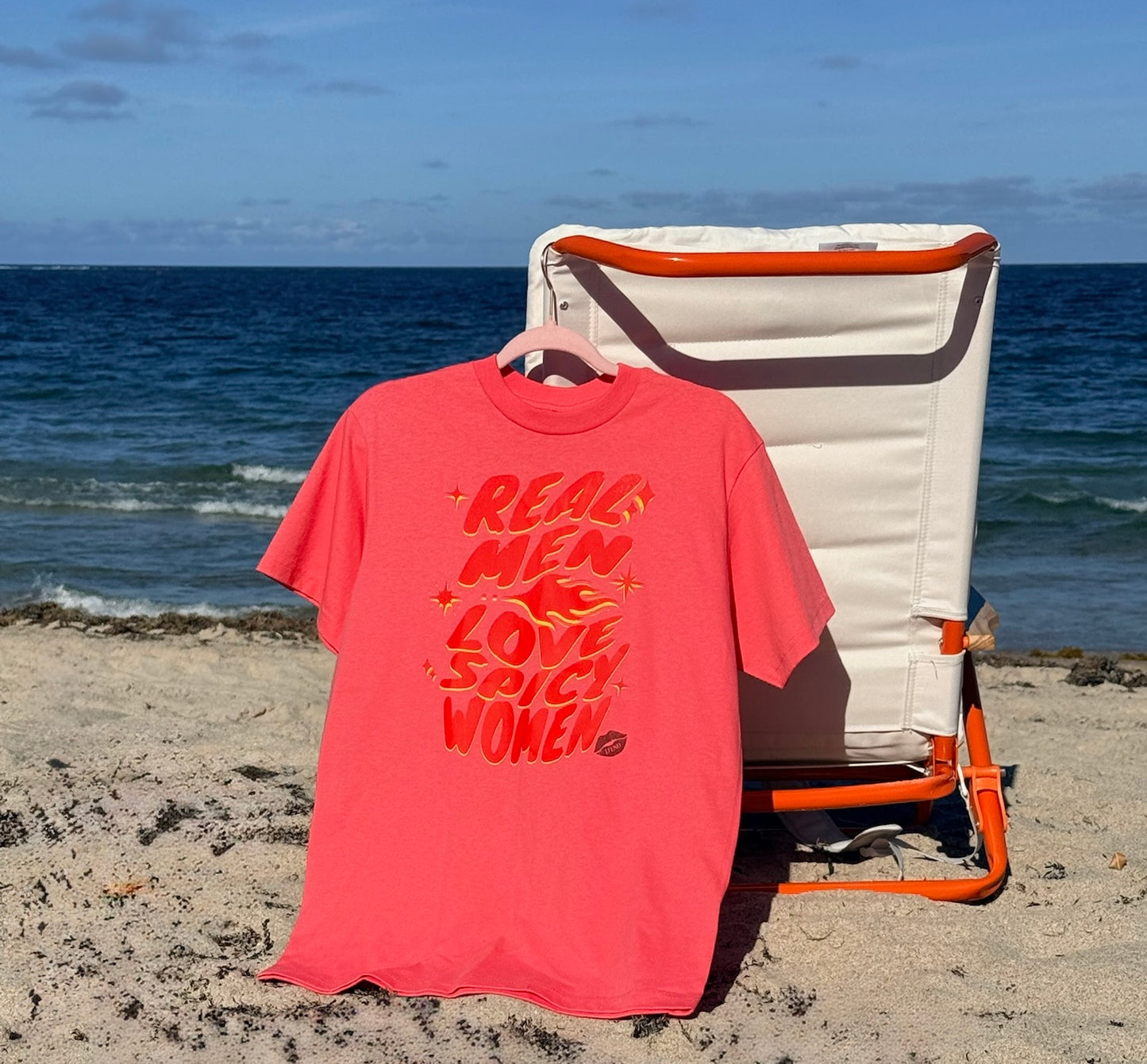 Real men love spicy women tee
